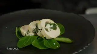 Ballotine de volaille aux épinards et fromage de chèvre.