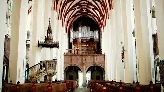 TOCCATA BY CH.-M. WIDOR - MARTINA B&Ouml;HME PLAYS THE SAUER-ORGAN IN THOMASKIRCHE