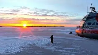 Tara Polar Station - Ufo On The Sea