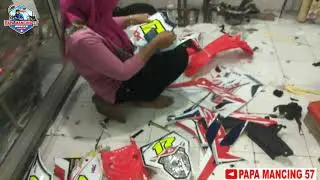 pasang decal hudgraphix crf 150 L