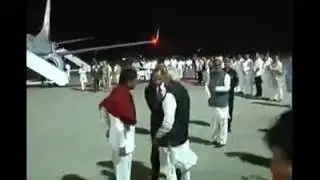 Telangana CM KCR Grand welcome to PM Narendra Modi at Shamshabad Airport