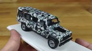 TSM-Model 1/43 Land Rover Defender CNN Armoured Defender 