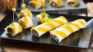 Двухцветный омлет - со шпинатом, салями и сливочным сыром