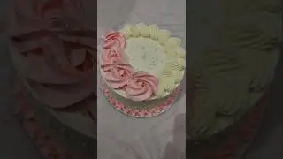 simple cake design 😍#shorts #youtubeshorts #trendingshorts #viralshorts #birthdaycake #homemadecake