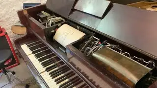 Pianola: Tchaïkovsky – Melodies (joué par Wilbur Chenoweth, don de IW)  Piano solo.