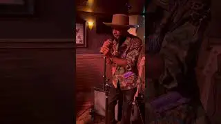 More vibes w/ The @NoxxJones Effect ( @marknoxx & Daru Jones) live from Stowaway Rio Room.