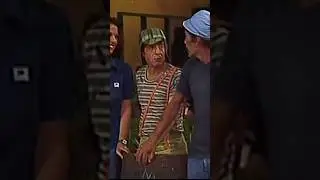 Don Ram&oacute;n le agarra la mano al Chavo #elchavodel8 #humor