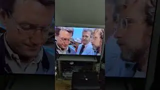 My reaction to this scene in Jaws and the half assed comment!