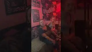 asking my mom to fight #fightprank #fightchallenge #putyourshoeson