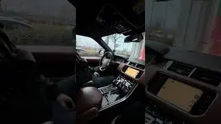 Range Rover Sport: Apple CarPlay + climă digitală, montaj premium realizat la WAR Auto Navi 🚗✨