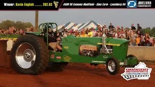 Classic V8 Modified Tractors Pulling at Lynchburg August 29 2015