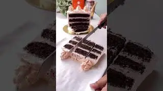 How to cut a tall cake? | #baking #howto #cake | Anaa's Baking Studio