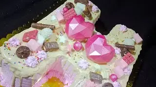 كيكة الحروف تزيين كيكة على شكل حرف H