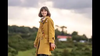 Actress Lola Petticrew: On How Her 'Dating Amber' Character Helped Her With Her Sexual Orientation