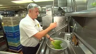 How to Make Sure Lettuce You&rsquo;re Eating Is Safe From Bacteria