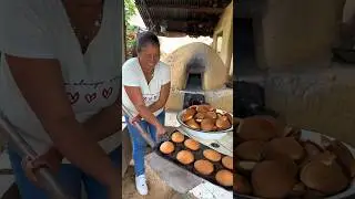 Pan, roscas y empanas hechas en horno de le&ntilde;a 🥐 🥖 #receta #comida