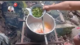Cocinando con LEÑA  en el campo con mi familia gracias a Dios hay que disfrutar la vida