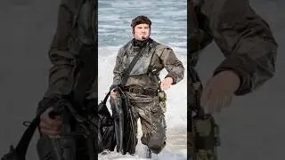 Старший офицер ВМС США Николас Чек: кавалер Военно-морского креста