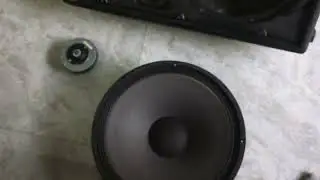 qu&aacute; trời Jbl mpro 415 usa ngắm l&agrave; m&ecirc; nghe l&agrave; ph&ecirc;