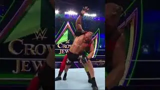 Bobby Lashley Puts the Hurt Lock on Brock Lesnar