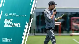 Mike McDaniel meets with the media | Miami Dolphins