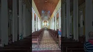 La Iglesia del Carmen Central Aisle