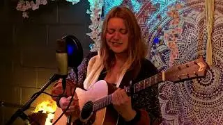 Mary Elizabeth Webb live at Cafe Etch - 27.3.25
