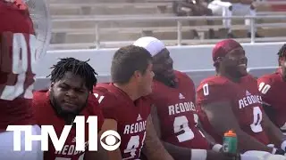 Deaf Henderson State football player defying the odds, on and off the field