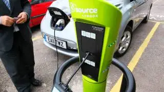 How to charge an electric car - Source London