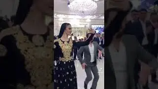 A Woman&rsquo;s Insane Footwork