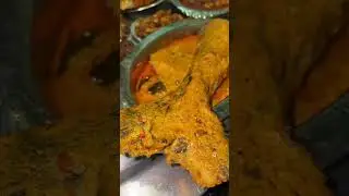 ഇതൊക്കെ എല്ലാം കൂടി കഴിച്ചിട്ട് എന്റെ കിളി പോയി #food #kochi2 #viral #seafood