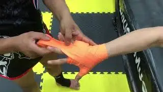 How to Wrap Your Hands - Kru Pot Bunpot