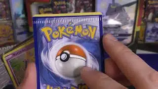 Opening 1ST EDITION Jungle Pokemon Packs !!!