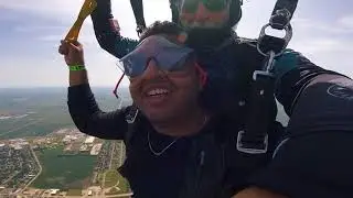 1049 Nikhil Urankar Skydive at Chicagoland Skydiving Center 20180728 Chris R Amy