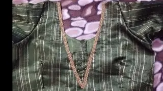 V Neck Blouse Design 😍.#trending #viral #clothingpatterns 