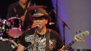 Mel & Joe Ferdinands @ Esplanade outdoor theatre 12 March 2017 clip 9588