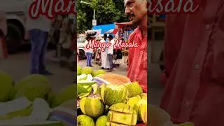 Kachha Aam Cutting Skill || aam makha || Spicy mango #shorts