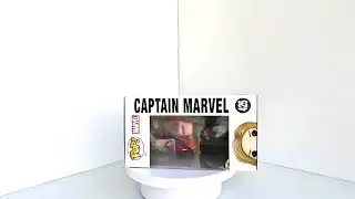 425 Captain Marvel Funko POP Chase Unboxing & Review! | Marvel Collector&rsquo;s Edition! ⚡✨3