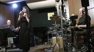 Youlook Trio - Bianca e le nuvole