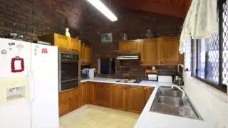 Rothwell Real Estate - 7 Bristol Court - RealWay Property Consultants - Andrew Reibelt