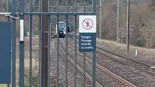Passage d'un Coradia Liner carmi - con Double Sifflets connaissance Conducteur merci beaucoup 