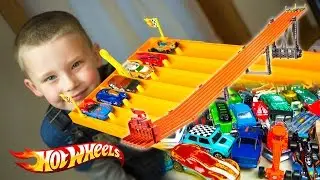 Hot Wheels Cars Race Super 6-Lane Raceway Superman Batman Star Wars Kinder Playtime