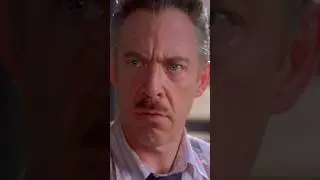 Знаете ли вы, что Джона Джеймсон на самом деле заботится о Питере&hellip; 🤫👀 #spiderman #shorts