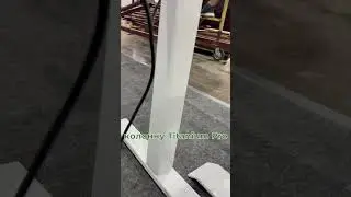 В чем отличия топовых столов с регулировкой высоты от бюджетных столов для работы стоя и сидя