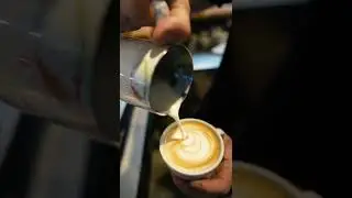 Video Publicitario para Cafeter&iacute;a y Panader&iacute;a La Primera V2