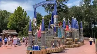 Magic Kingdom Royal Princess Cavalcade Soundtrack Loop (With Actual Footage)