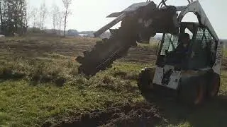 4 foot Trencher Bobcat Action