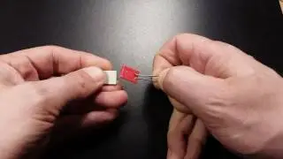 Disassembling the Kingston USB memory