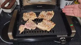 Hamilton Beach Electric Indoor Searing Grill with Viewing Window & Adjustable Temperature Control