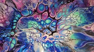575 - Making a Blooming Mess | #acrylicpainting #sheleeart #acrylicpouring #colourarte